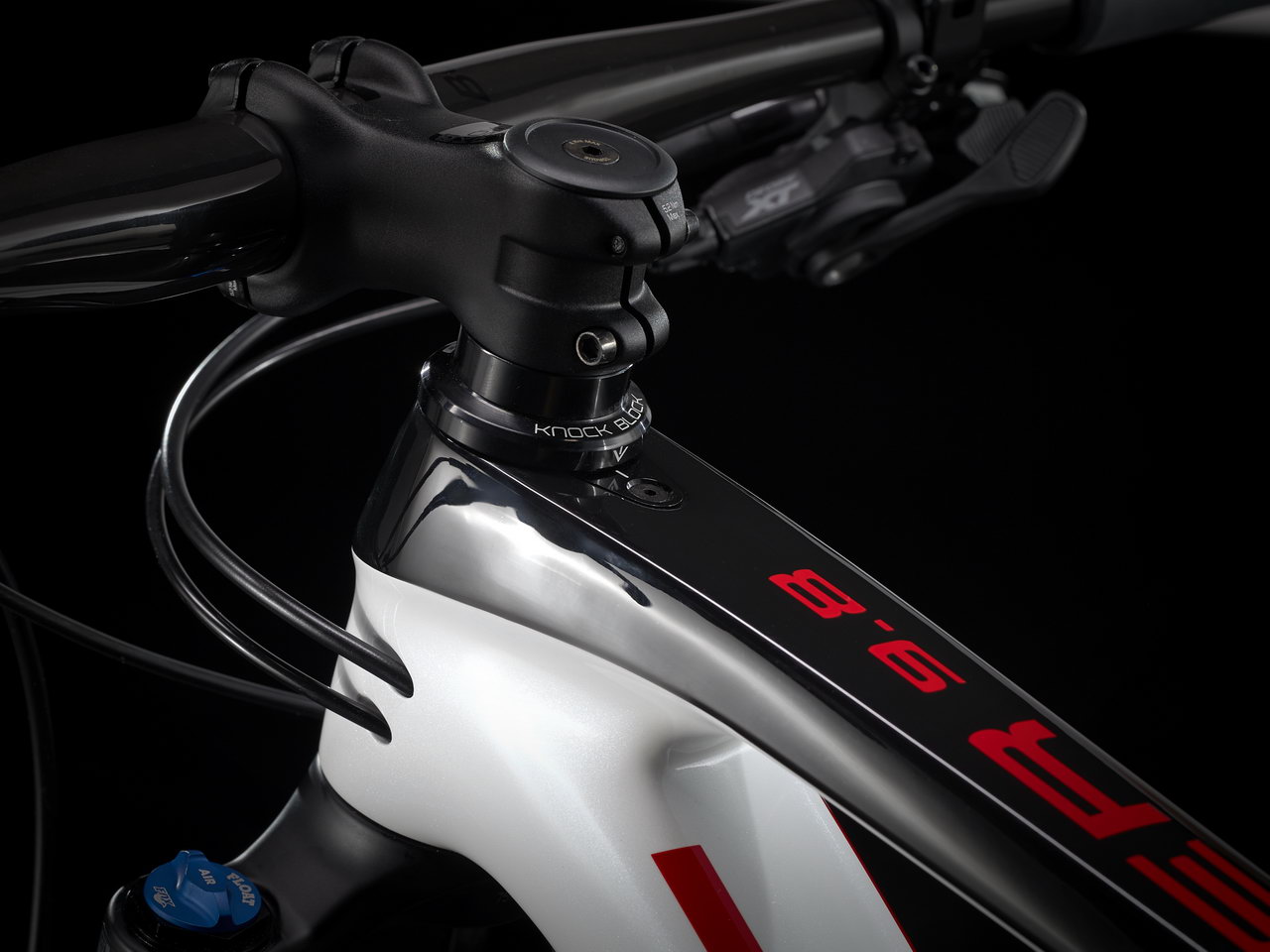 Trek Procaliber 9.8 kalnu velosipēds